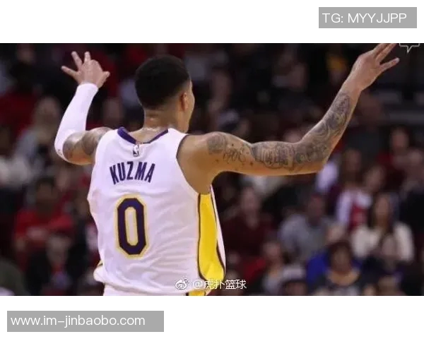 里弗斯确认字母和库兹马缺席对阵活塞库兹马臀部伤势无大碍